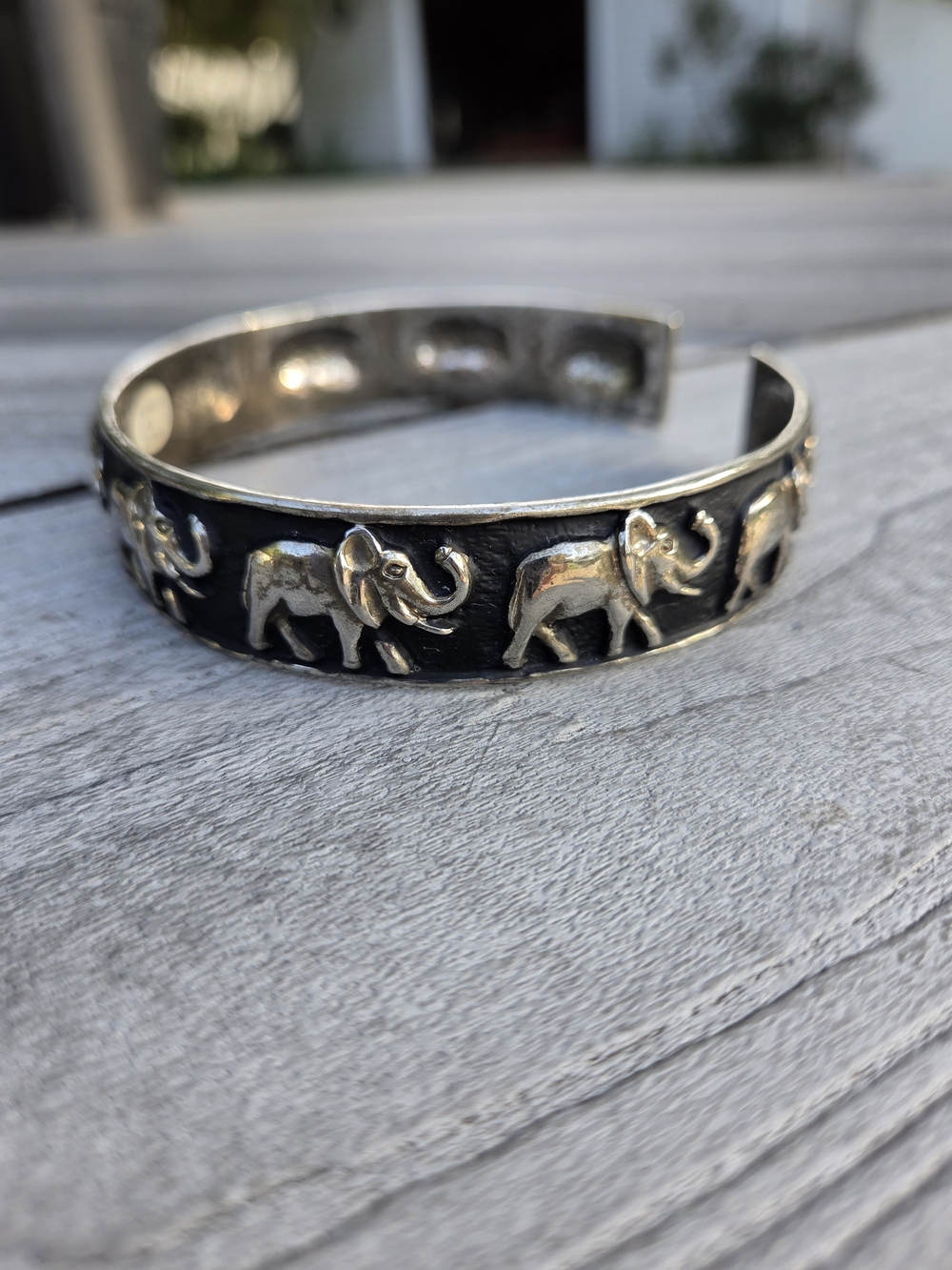 Vintage 1990s Boho Silver-Tone &Black Elephant Arm Cuff